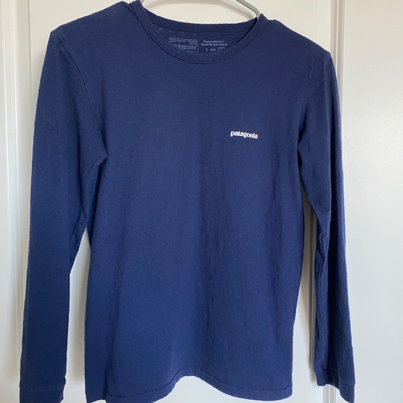 Patagonia W's Long-Sleeved P-6 Logo Responsibili-Tee - Picture 4 of 4